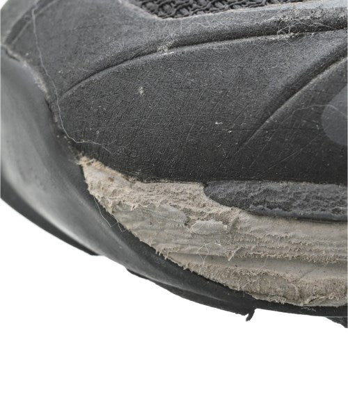 Salomon รองเท้าผ้าใบ