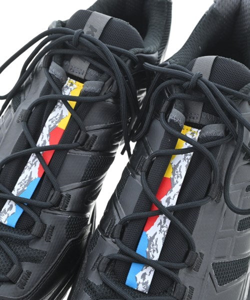 KITH รองเท้าผ้าใบ