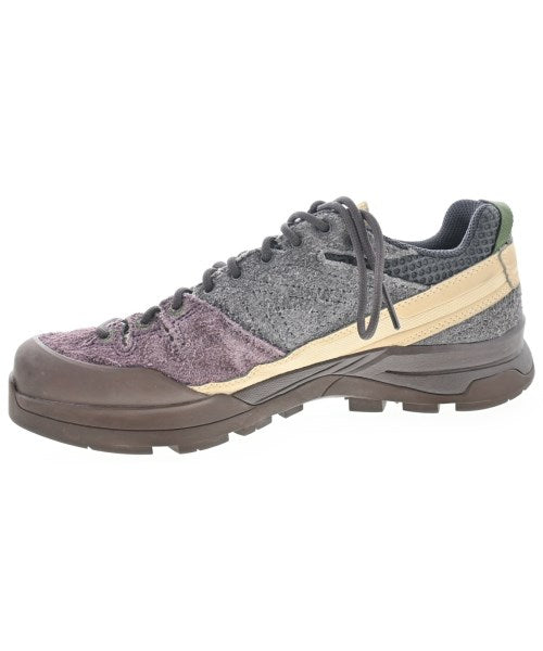 Salomon รองเท้าผ้าใบ