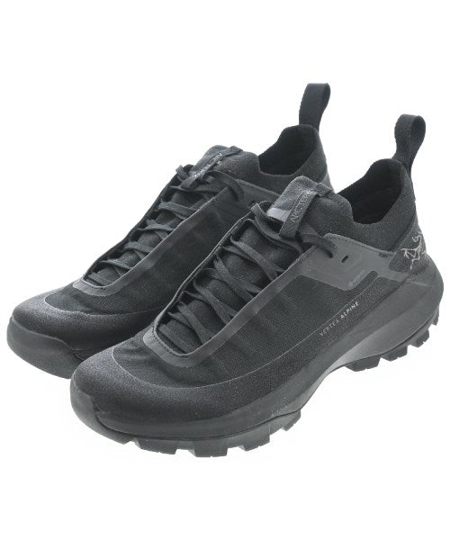 ARC'TERYX รองเท้าผ้าใบ