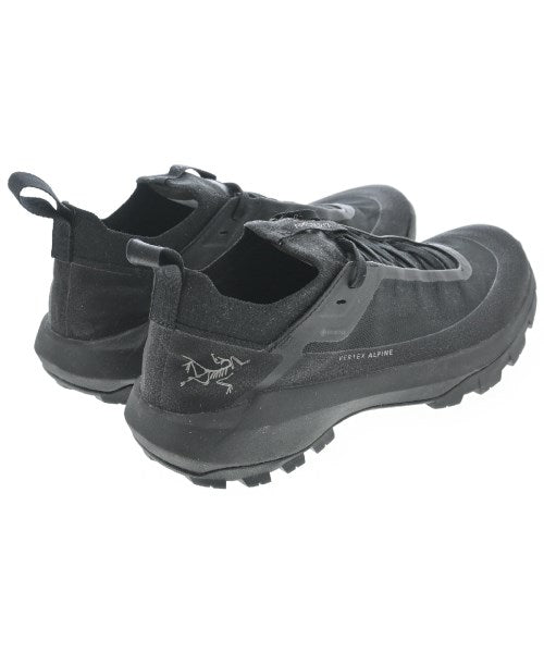 ARC'TERYX รองเท้าผ้าใบ