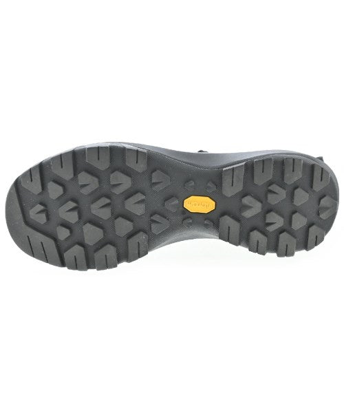 ARC'TERYX รองเท้าผ้าใบ