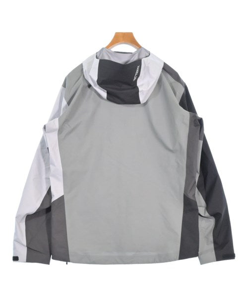 ARC'TERYX เสื้อพาร์กาภูเขา
