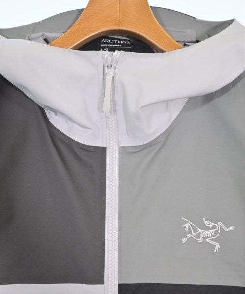 ARC'TERYX เสื้อพาร์กาภูเขา