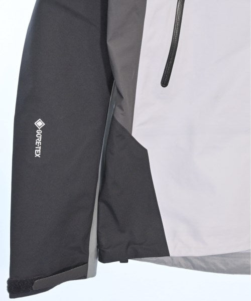 ARC'TERYX เสื้อพาร์กาภูเขา