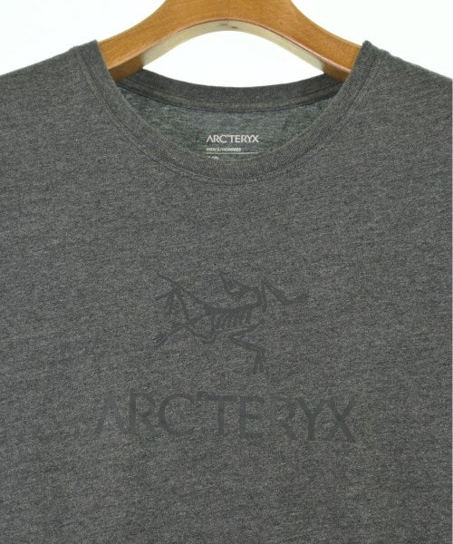 ARC'TERYX เสื้อยืด/เสื้อท็อปส์