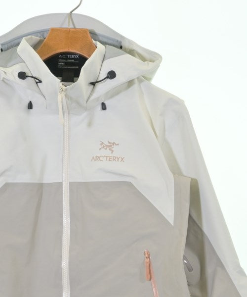 ARC'TERYX เสื้อพาร์กาภูเขา