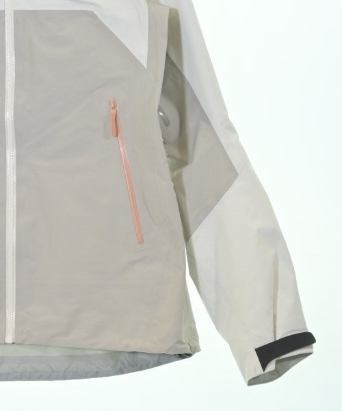 ARC'TERYX เสื้อพาร์กาภูเขา