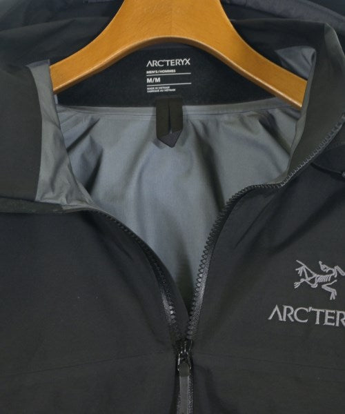 ARC'TERYX เสื้อพาร์กาภูเขา