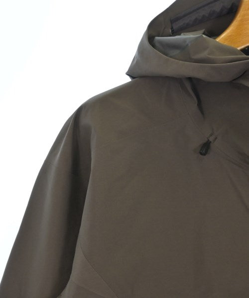 ARC'TERYX เสื้อพาร์กาภูเขา
