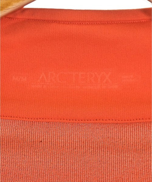 ARC'TERYX เสื้อยืด/เสื้อท็อปส์