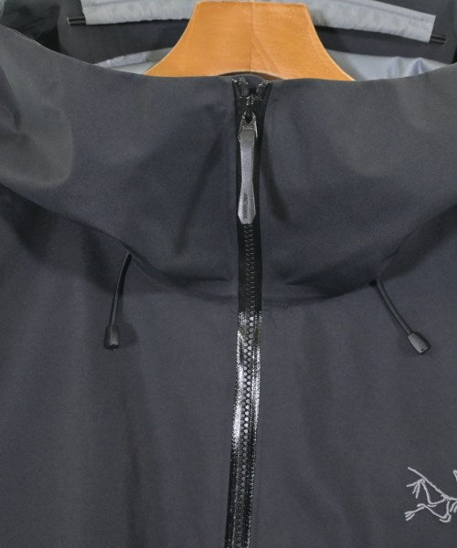 ARC'TERYX เสื้อพาร์กาภูเขา