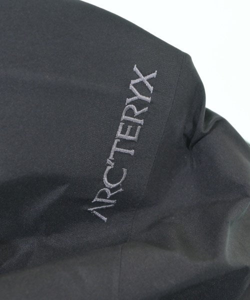 ARC'TERYX เสื้อพาร์กาภูเขา
