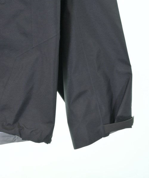 ARC'TERYX เสื้อพาร์กาภูเขา