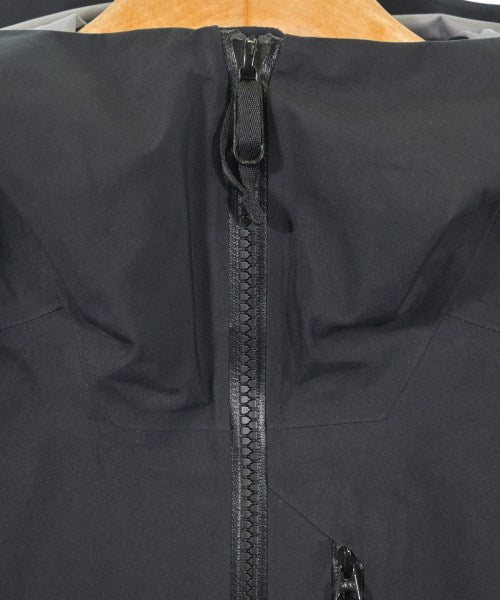 ARC'TERYX เสื้อพาร์กาภูเขา