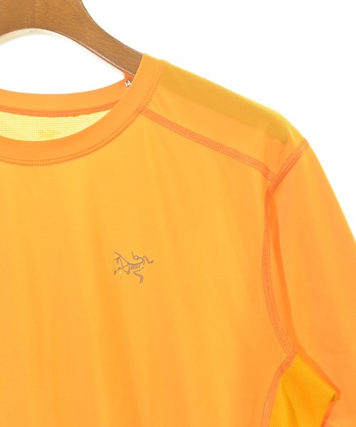 ARC'TERYX เสื้อยืด/เสื้อท็อปส์