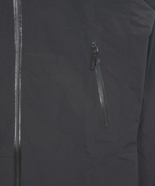 ARC'TERYX เสื้อพาร์กาภูเขา