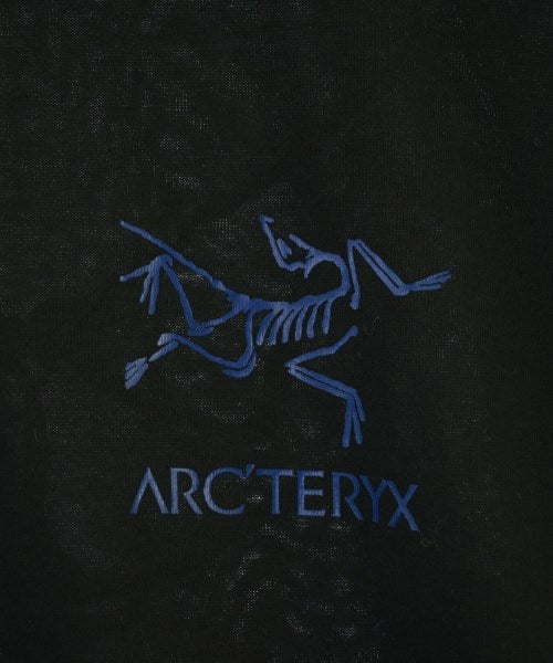 ARC'TERYX เสื้อยืด/เสื้อท็อปส์