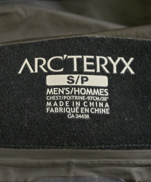ARC'TERYX เสื้อพาร์กาภูเขา