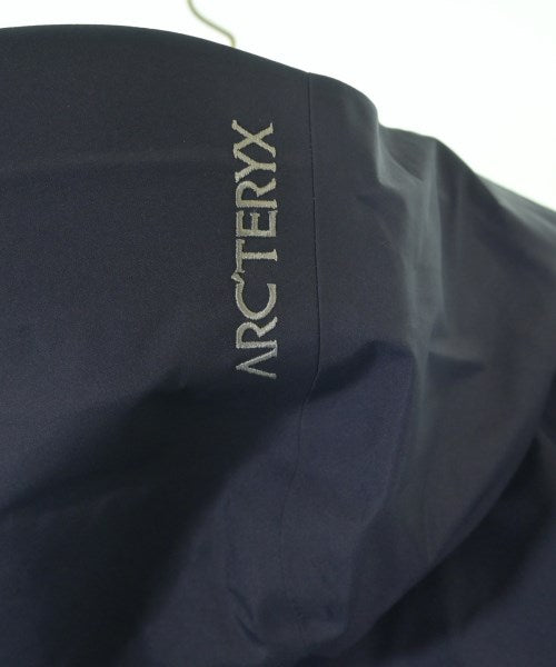 ARC'TERYX เสื้อพาร์กาภูเขา