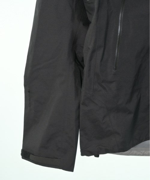 ARC'TERYX เสื้อพาร์กาภูเขา