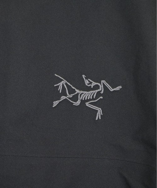 ARC'TERYX เสื้อพาร์กาภูเขา