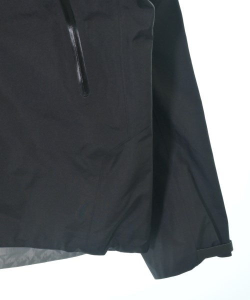 ARC'TERYX เสื้อพาร์กาภูเขา
