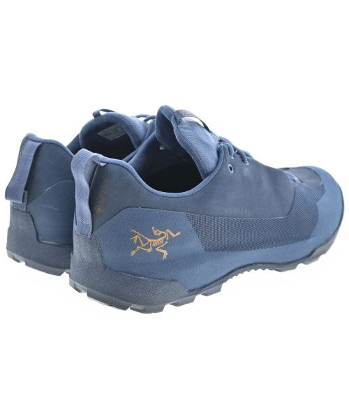 ARC'TERYX รองเท้าผ้าใบ