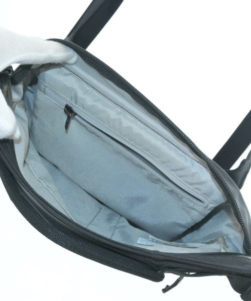 ARC'TERYX กระเป๋าสะพาย