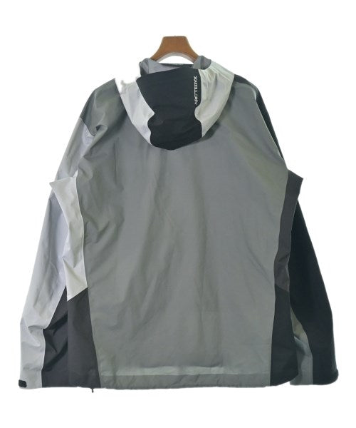 ARC'TERYX เสื้อพาร์กาภูเขา