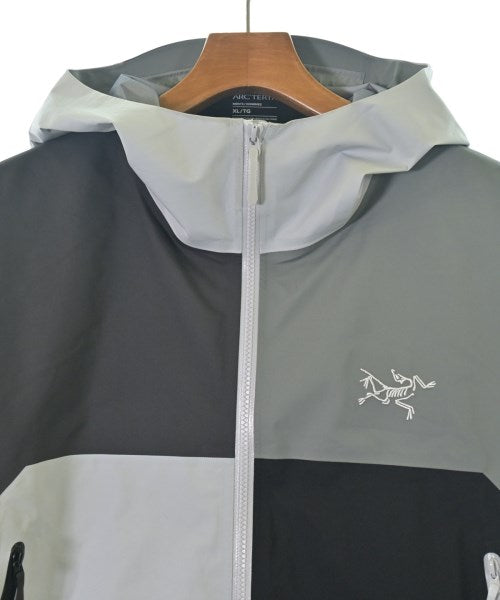ARC'TERYX เสื้อพาร์กาภูเขา