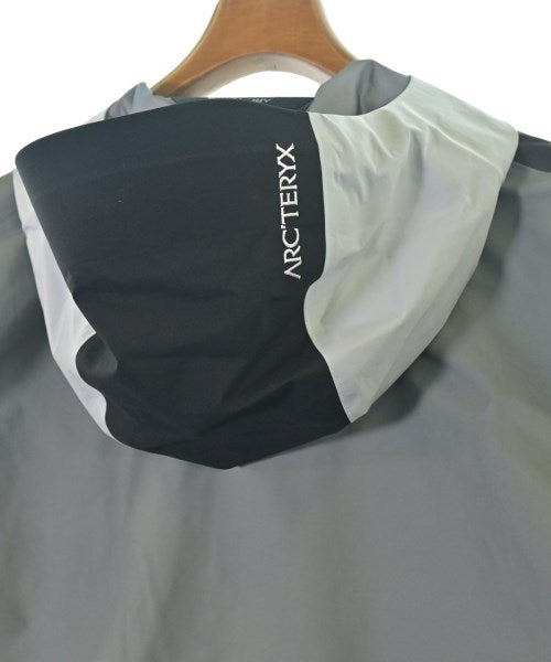 ARC'TERYX เสื้อพาร์กาภูเขา