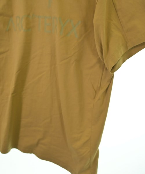 ARC'TERYX เสื้อยืด/เสื้อท็อปส์
