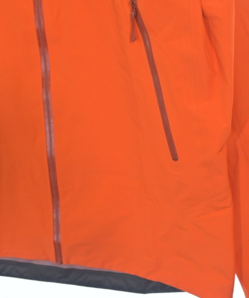 ARC'TERYX เสื้อพาร์กาภูเขา