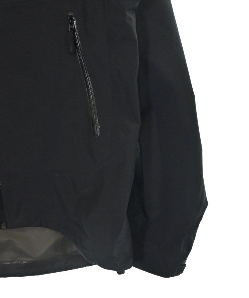 ARC'TERYX เสื้อพาร์กาภูเขา