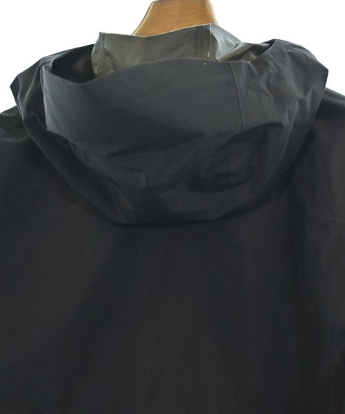 ARC'TERYX เสื้อพาร์กาภูเขา
