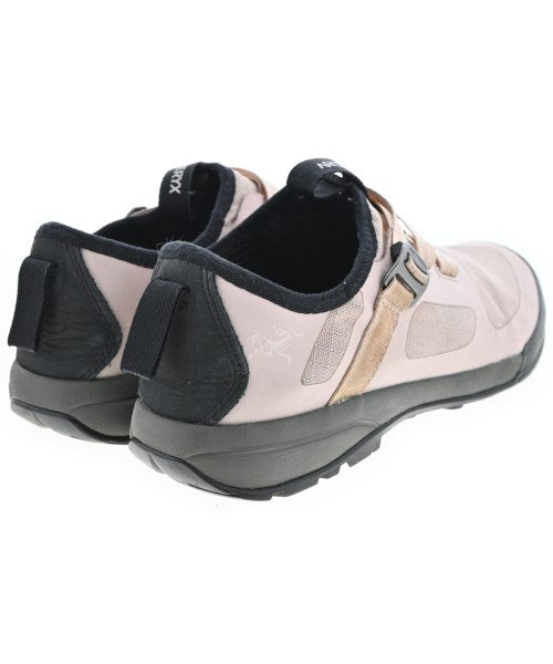 ARC'TERYX รองเท้าผ้าใบ