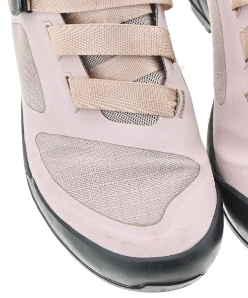 ARC'TERYX รองเท้าผ้าใบ