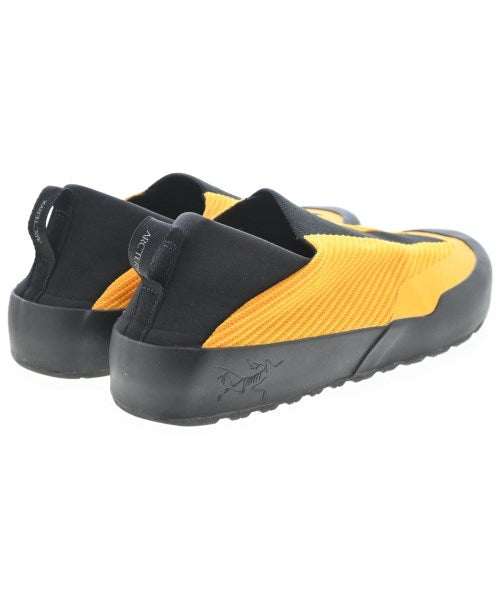 ARC'TERYX รองเท้าผ้าใบ