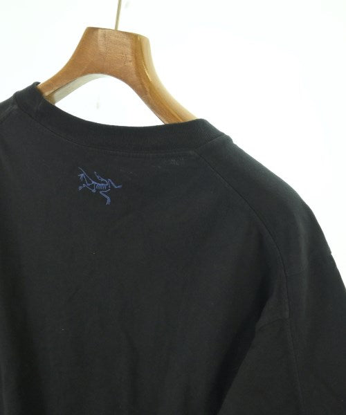 ARC'TERYX เสื้อยืด/เสื้อท็อปส์