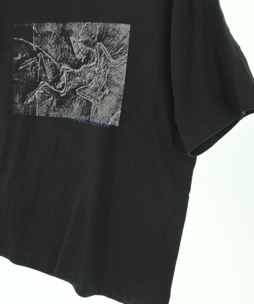 ARC'TERYX เสื้อยืด/เสื้อท็อปส์
