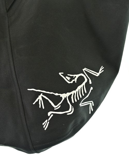 ARC'TERYX กระเป๋าถือขนาดใหญ่
