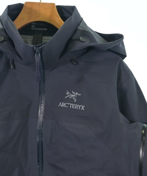 ARC'TERYX เสื้อพาร์กาภูเขา