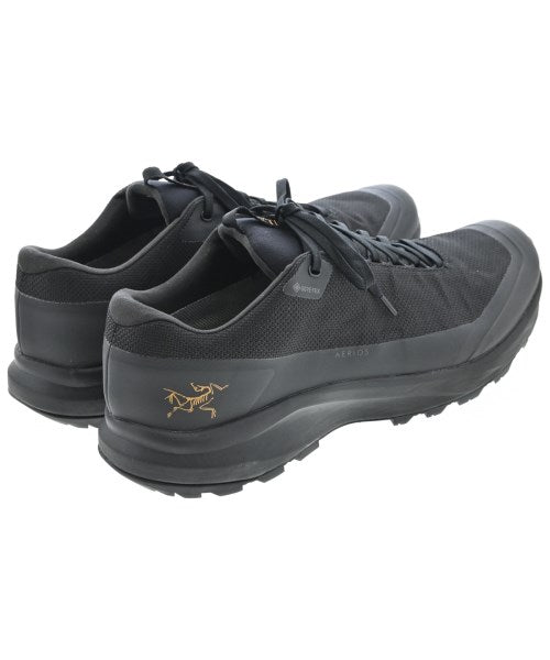 ARC'TERYX รองเท้าผ้าใบ
