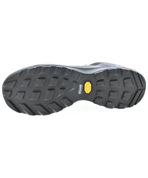 ARC'TERYX รองเท้าผ้าใบ