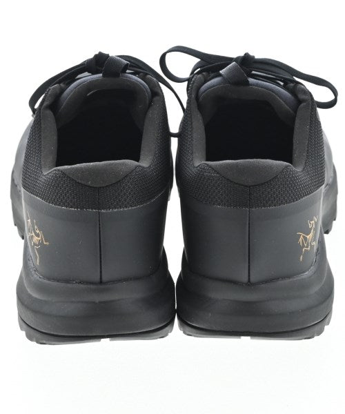 ARC'TERYX รองเท้าผ้าใบ