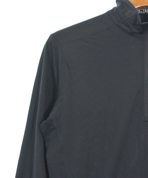 ARC'TERYX เสื้อยืด/เสื้อท็อปส์