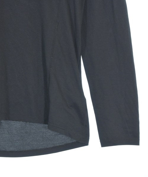 ARC'TERYX เสื้อยืด/เสื้อท็อปส์