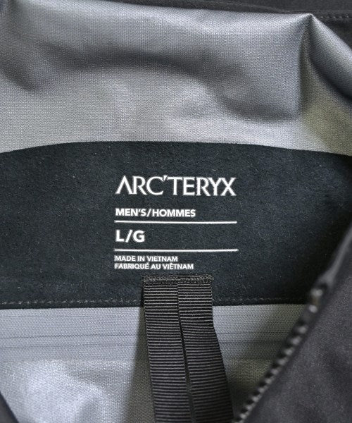 ARC'TERYX เสื้อพาร์กาภูเขา
