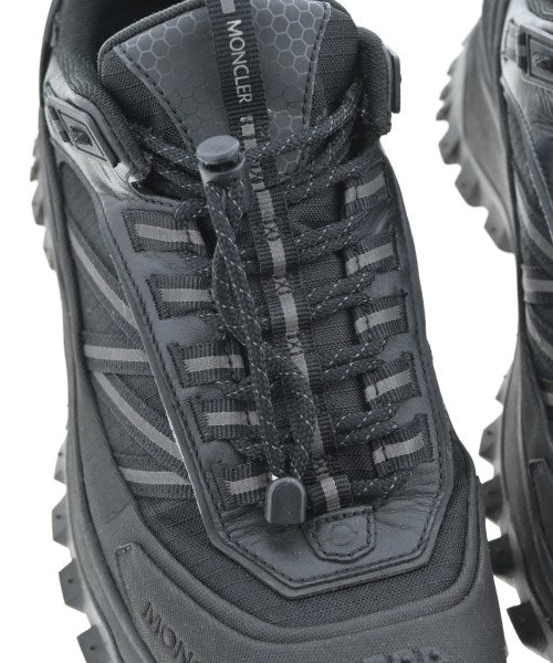 MONCLER รองเท้าผ้าใบ